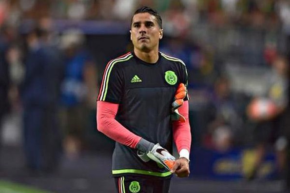 Memo Ochoa se llevó el show con su nuevo look ¡Sin rizos!