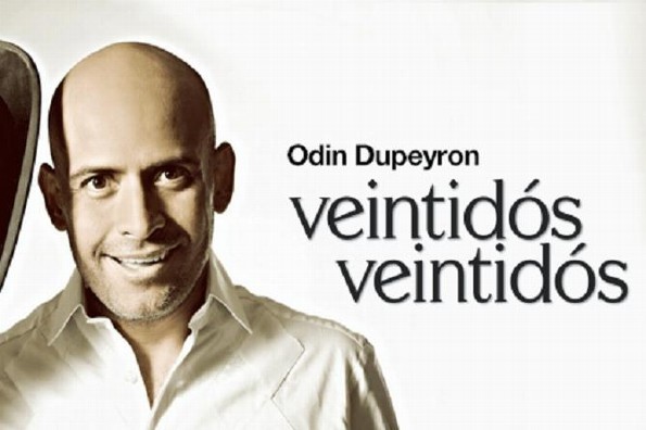 Odín Dupeyron presentó su obra "Veintidós, veintidós" en Veracruz