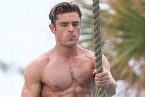 ¡Cuerpazo! Zac Efron causa furor con su nuevo físico (FOTOS)