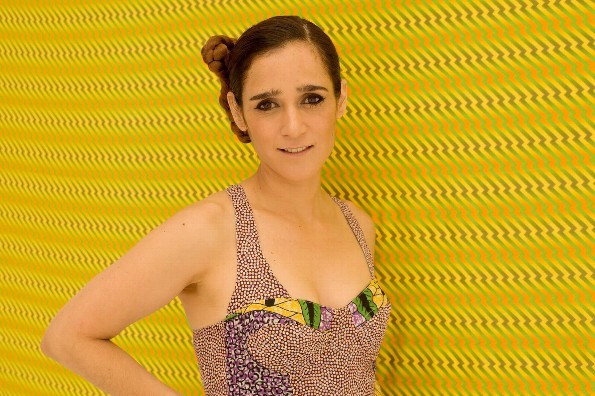 Julieta Venegas presenta "Tu calor" (VIDEO)