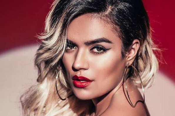 Karol G no descarta cantar 