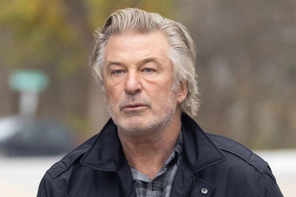 Alec Baldwin enfrentará cargos por homicidio involuntario durante rodaje de 