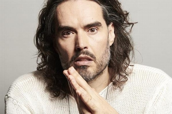 Acusan a Russell Brand de viol4ción, agresiones sexu4les y maltrato emocional