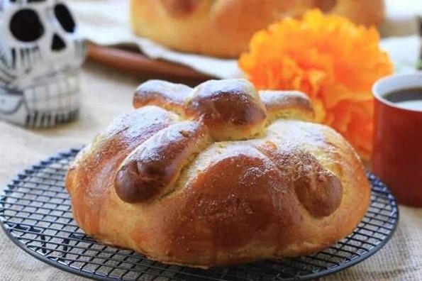 Recomiendan consumir el pan de muerto vegano