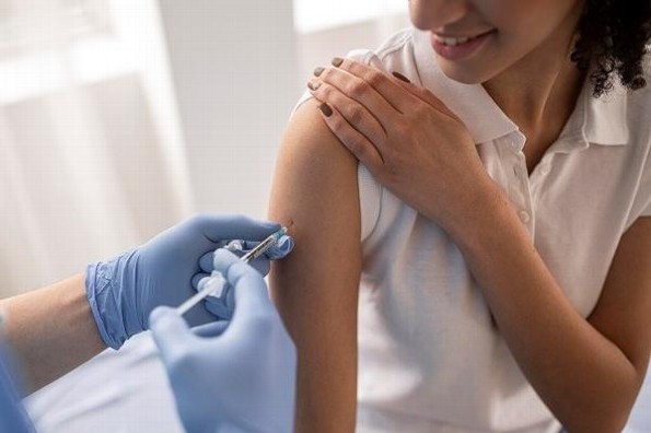 Exhortan a vacunarse contra la influenza 