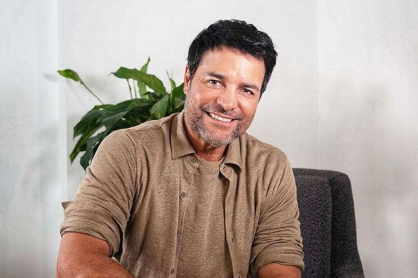 Chayanne anuncia gira 2024; AQUÍ las fechas 