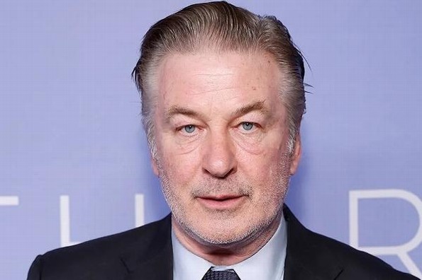 Alec Baldwin irá a juicio en julio por tiro mortal en set de 