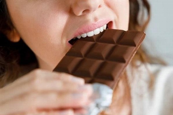 ¿Cuál es el tipo de chocolate más saludable y qué pasa si lo como seguido?