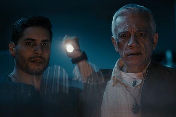 Alex Perea protagoniza la serie de terror 