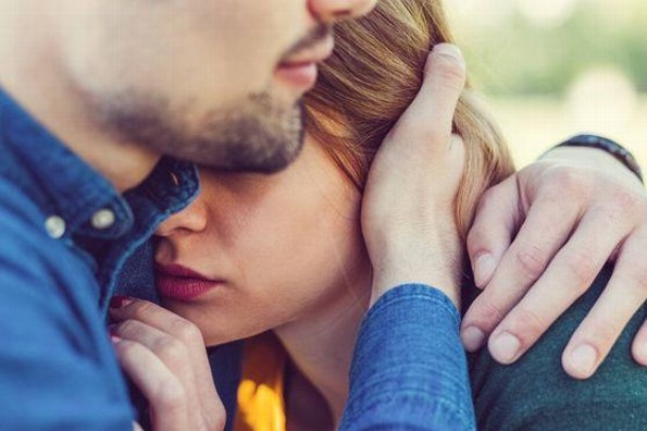 10 frases de apoyo que ellas quieren escuchar de su pareja 