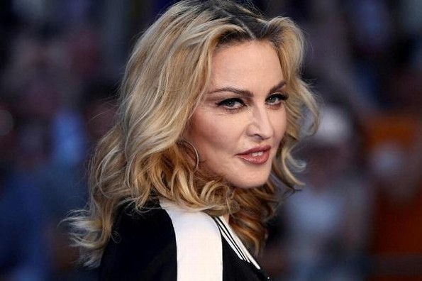 Madonna lamenta decreto que niega financiación para cirugías de transición de género en menores