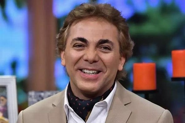 Cristian Castro revela que apenas está terminando la secundaria (+video)